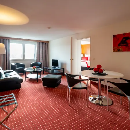 酒店 Le M & Bordeaux Aeroport By & Preference