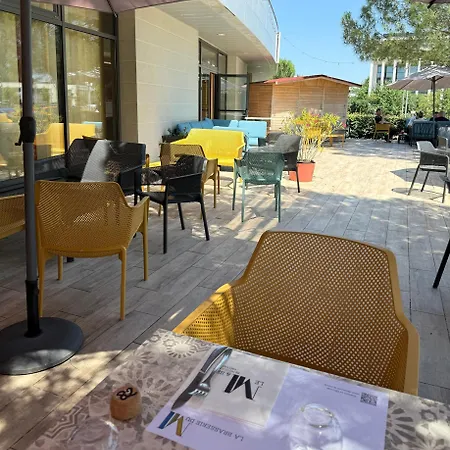 Le M & Bordeaux Aeroport By & Preference Hotel Mérignac