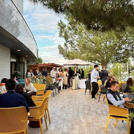 Hotel Le M & Bordeaux Aeroport By & Preference Mérignac