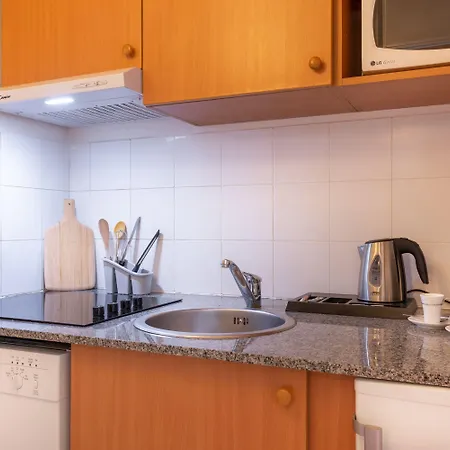 호텔 Le M & Bordeaux Aeroport By & Preference 4*