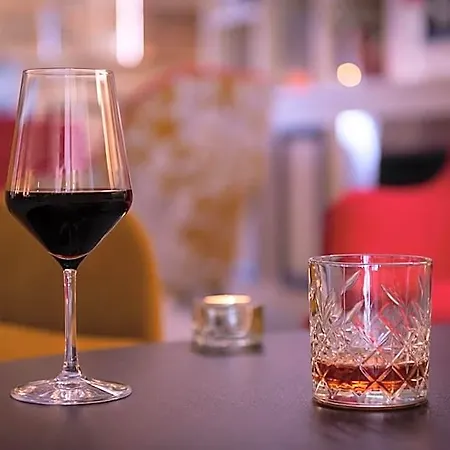 Hotel Le M & Bordeaux Aeroport By & Preference Mérignac