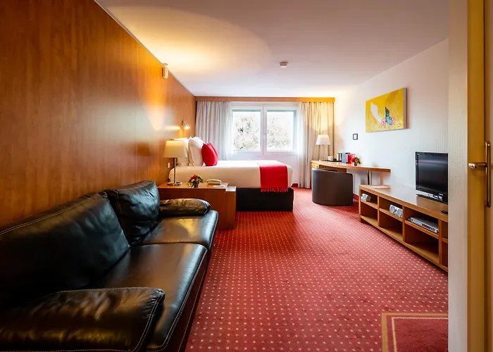 Le M & Bordeaux Aeroport By & Preference 酒店 Mérignac