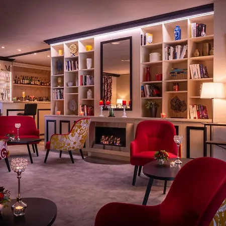 Le M & Bordeaux Aeroport By & Preference Hotel Mérignac