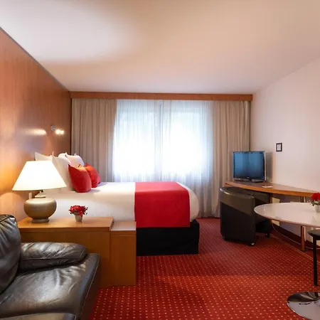 Le M & Bordeaux Aeroport By & Preference Hotel Mérignac